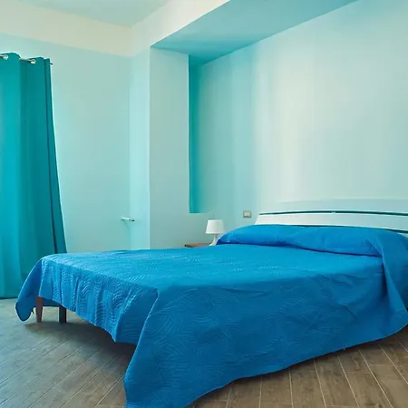 Regina Aurora B&B 밀라초